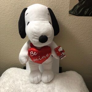 Snoopy Be Mine Valentine's Plush Toy NWT